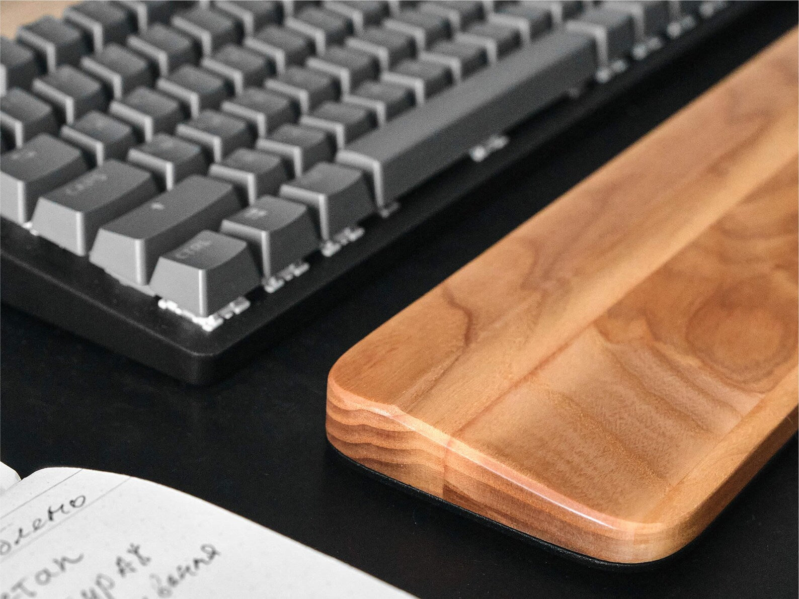 GrainMod™ CloudAsh Ergonomic Wrist Rest